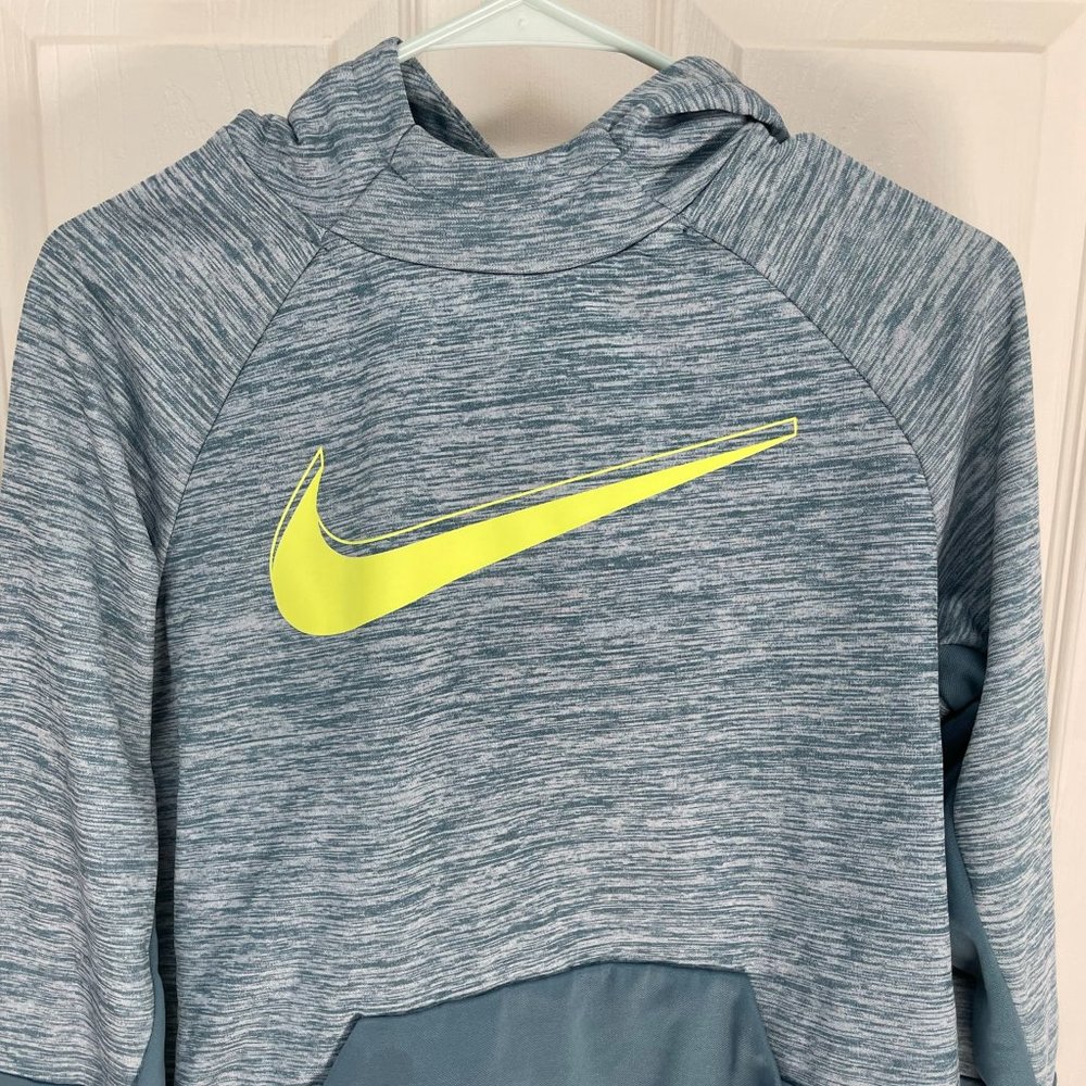 Excellent condition Nike Hoodie Kids XL Dri-fit